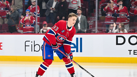 «Demidov-mania» à Montréal : les fans des Canadiens Montréal en délire pour le nouveau joueur de hockey russe