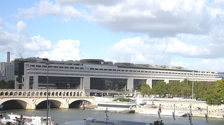 Droits de douane : les syndicats à Bercy pour défendre l’emploi face à la menace américaine