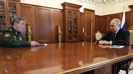 Conflit en Ukraine : Poutine annonce une trêve pascale