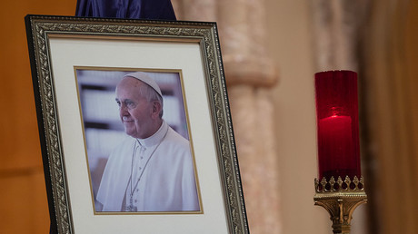 Peskov : Vladimir Poutine ne se rendra pas aux funérailles du pape François