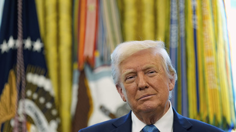 Donald Trump annonce une baisse des droits de douane sur les produits chinois, tout en écartant une suppression totale des tarifs