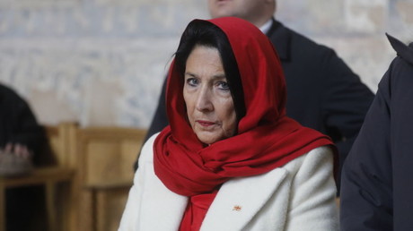 Ancienne présidente géorgienne : l'opposition doit manifester dans les rues car la crise en Géorgie ne peut être résolue pacifiquement