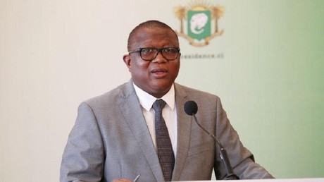 Côte d’Ivoire : le gouvernement réagit à la radiation de Tidjane Thiam de la course à la présidentielle