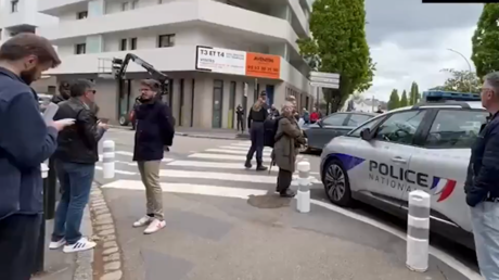 Attaque au couteau dans un lycée à Nantes, la classe politique entre réserve et stupéfaction
