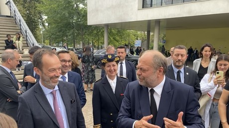Frais d’incarcération : Dupond-Moretti fustige la proposition de Gérald Darmanin