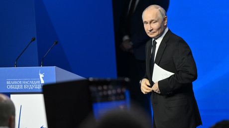 Deuxième guerre mondiale : Poutine appelle à lutter contre la falsification de l’histoire