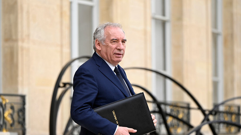 Budget 2026 : le Premier ministre français appelle à un référendum