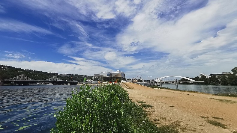 Lyon : des baignades dans le Rhône et la Saône dès 2027 ?