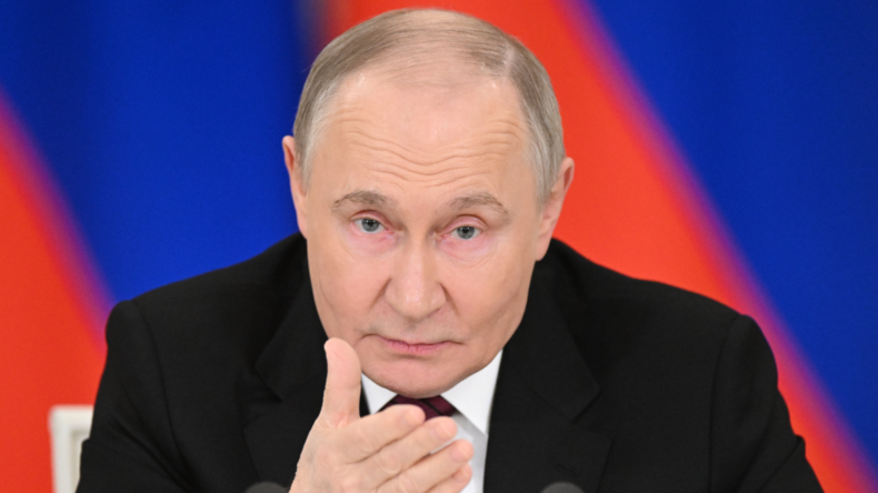 Conflit en Ukraine : Vladimir Poutine propose à Kiev de reprendre les négociations le 15 mai à Istanbul