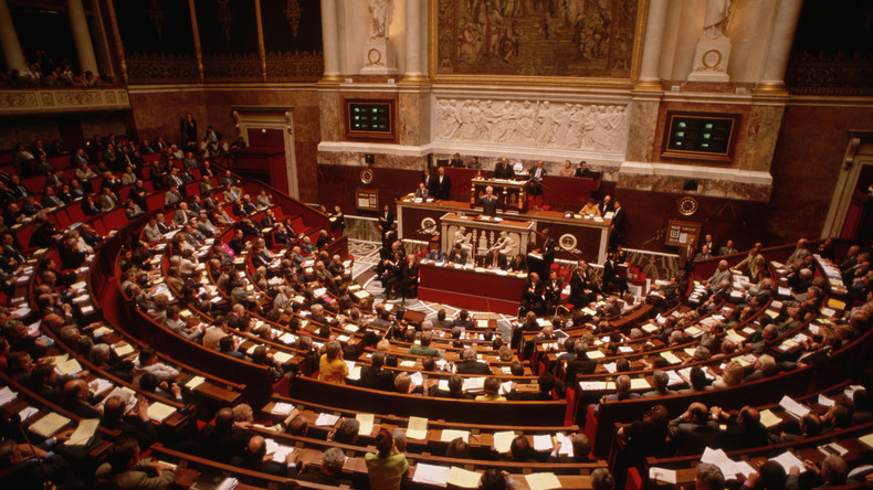 Mort assistée : l'Assemblée nationale examinera les propositions de loi sur «l'aide à mourir» et «les soins palliatifs»