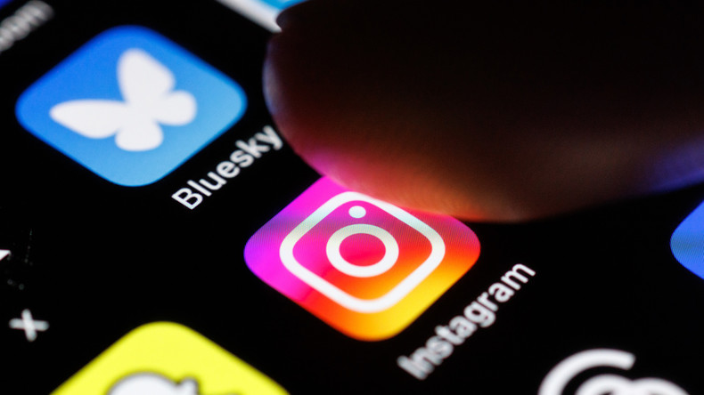 Âge minimum sur les réseaux sociaux: Paris et Madrid exigeraient une surveillance renforcée