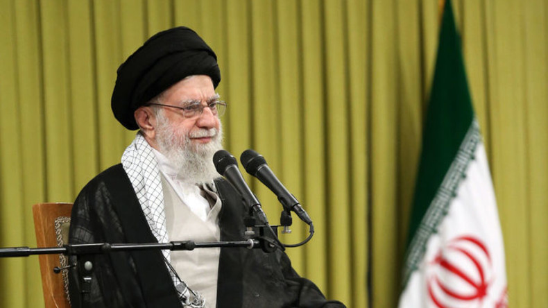 Iran : «l'Amérique doit quitter la région et la quittera», selon l'ayatollah Ali Khamenei