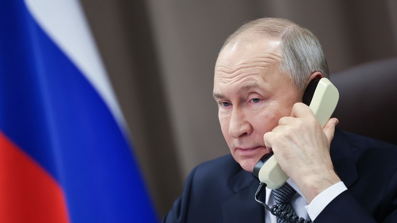 La conversation téléphonique entre Vladimir Poutine et Donald Trump a débuté, selon la Maison Blanche