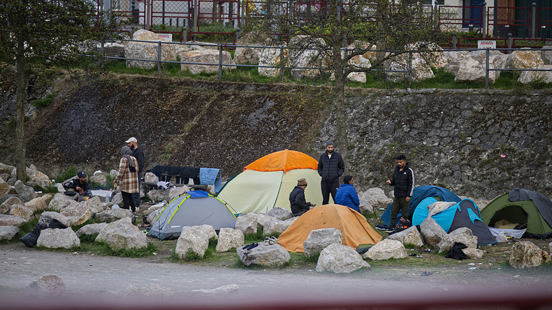 L’Union européenne face à ses dilemmes migratoires : vers une simplification contestée des renvois de demandeurs d’asile