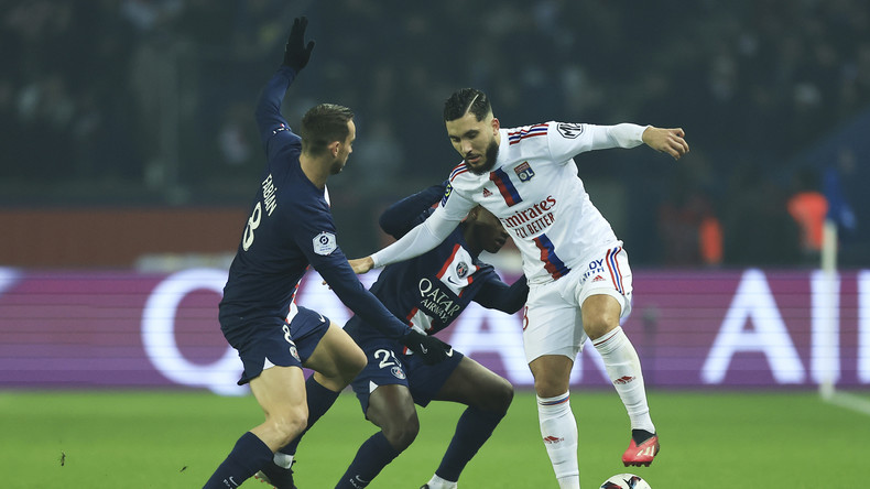 Le Franco-Algérien Rayan Cherki convoqué en équipe de France