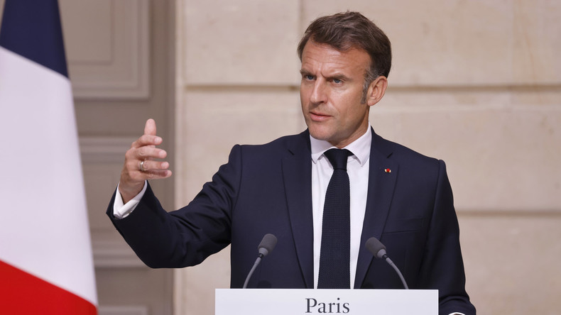 Face au rapport sur l’islamisme politique, Emmanuel Macron demande des mesures fortes et un plan d’action contre les Frères musulmans