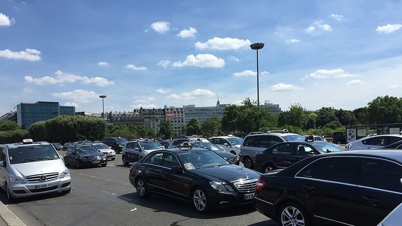 Grève des taxis : réunion le 24 mai avec Bayrou au ministère des Transports