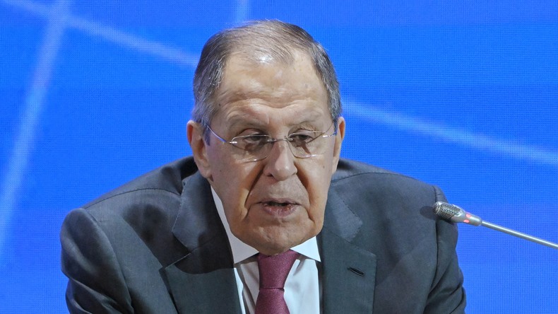 Lavrov : l'Europe fait de la militarisation une de ses tâches principales