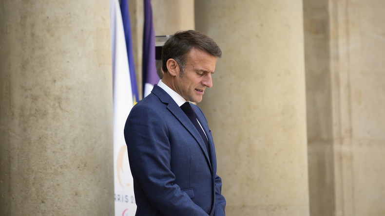 Islam radical : sept Français sur dix ne font pas confiance à Emmanuel Macron