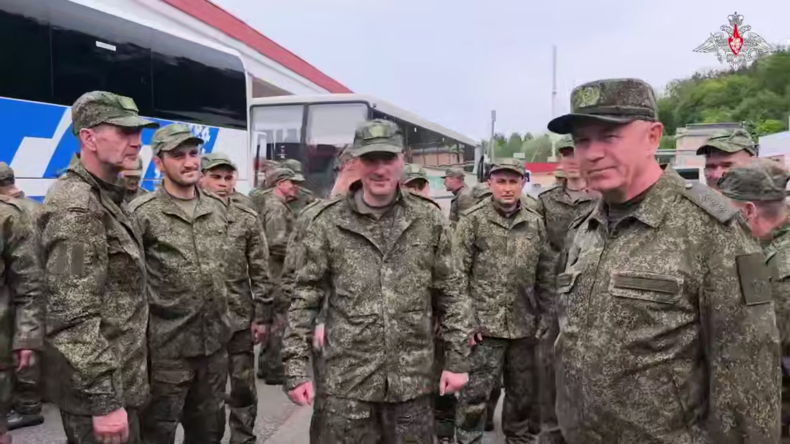 Échange de prisonniers avec Kiev : l’armée russe annonce le rapatriement de 303 de ses militaires