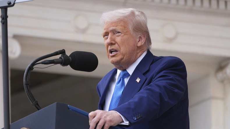 Trump affirme que l’UE a demandé une réunion urgente concernant les tarifs douaniers