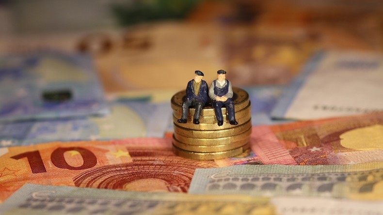 France : 15 000 retraités algériens menacés de perdre leur pension