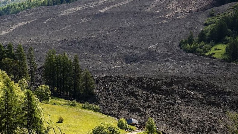 Suisse : un village englouti après l’effondrement d’un glacier