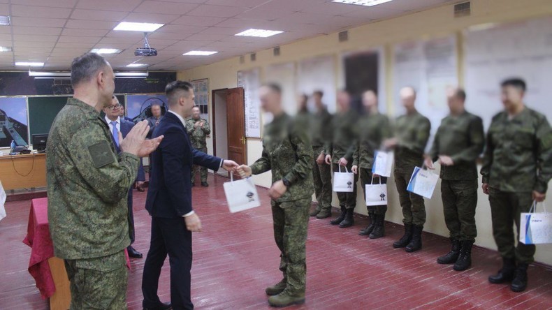 15 millions de roubles versés à des militaires russes pour avoir abattu un chasseur F-16 en Ukraine