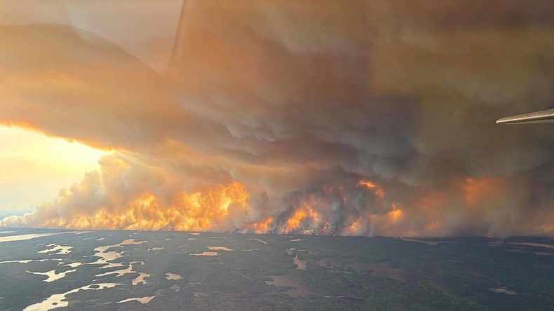 Canada : évacuations record face aux incendies