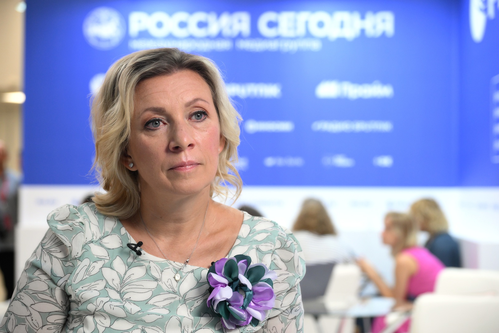 «Sans ménager les balles» : quand les néofascistes français viennent combattre la Russie en Ukraine