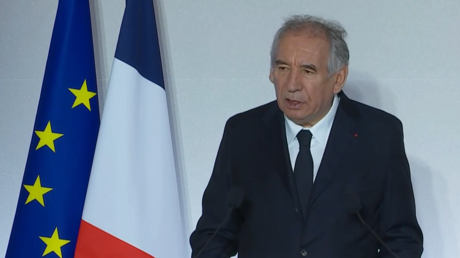 Référendum sur le budget 2026 : les politiques s’enflamment contre l’idée de Bayrou
