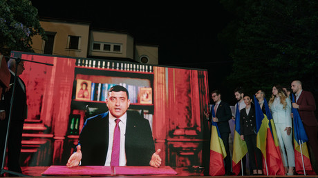 George Simion arrive en tête du premier tour de l’élection présidentielle roumaine