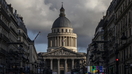 Une adolescente de 17 ans se suicide en sautant du toit du Panthéon