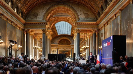 Emmanuel Macron prône la suppression de la directive européenne sur le devoir de vigilance