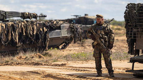 Un exercice militaire de l'OTAN impliquant des troupes britanniques et américaines débute près de la frontière russe en Finlande