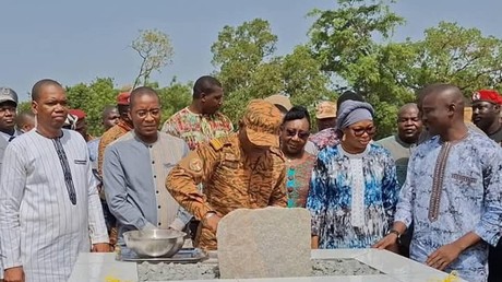 Le Burkina Faso lance les travaux de construction de sa première usine de vaccins vétérinaires