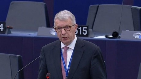 Un député européen risque d'être exclu du Parlement européen pour s'être rendu en Russie
