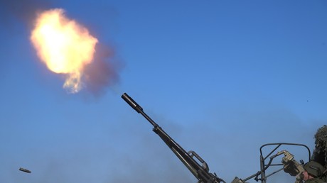 Dmitri Peskov : les frappes russes visent des cibles militaires ukrainiennes en riposte aux attaques contre des sites civils en Russie