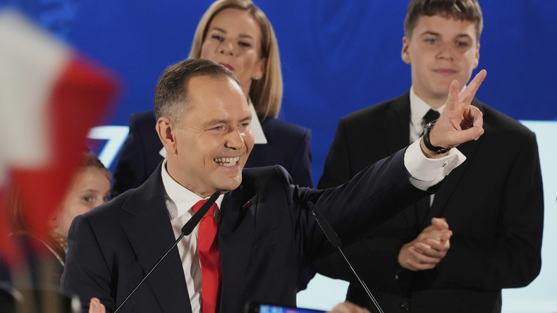 Pologne: le candidat conservateur Karol Nawrocki remporte l’élection présidentielle