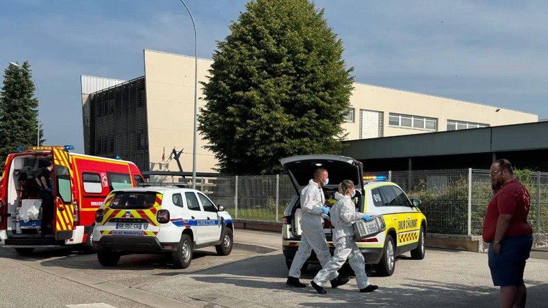 France : la classe politique réagit à l’agression mortelle d’une surveillante par un collégien à Nogent