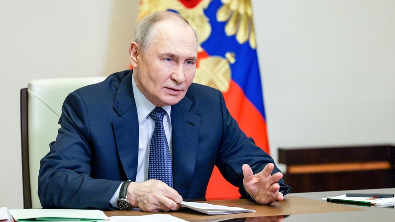 Vladimir Poutine appelle à défendre les valeurs traditionnelles face aux modèles des sociétés occidentales