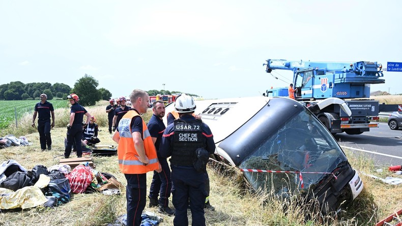 Accident sur l’A81 : les deux chauffeurs ukrainiens placés en garde à vue