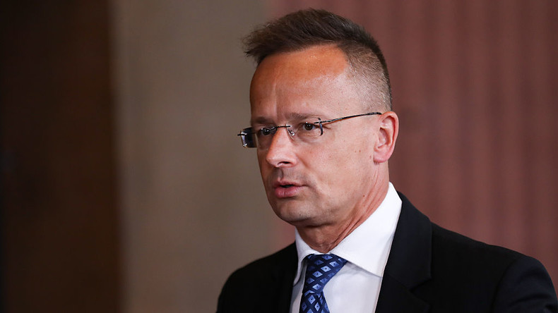 Peter Szijjarto accuse Von der Leyen et Zelensky de vouloir nuire à la Hongrie