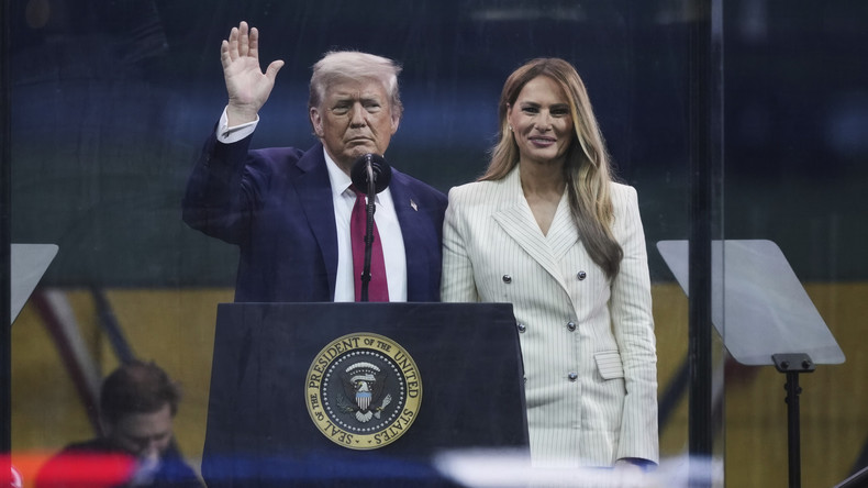 Une intervention américaine contre l'Iran est «possible», selon Trump