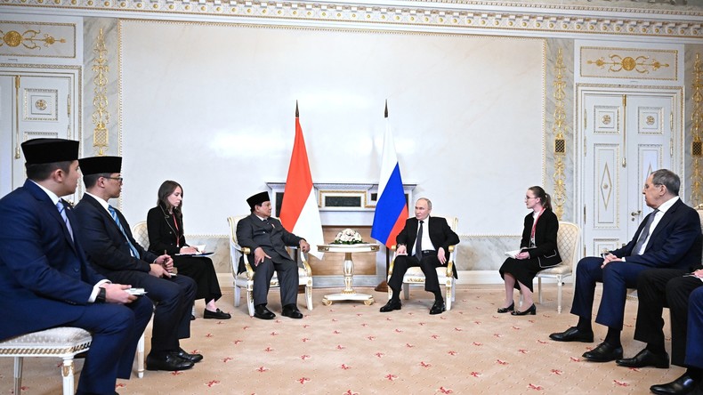 À Saint-Pétersbourg, Poutine et Subianto scellent un rapprochement stratégique entre Moscou et Jakarta