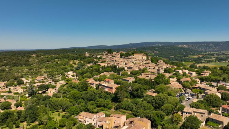 France : une femme tuée par balles la nuit de son mariage dans le Vaucluse