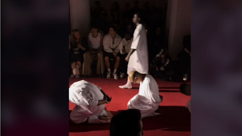 Nayib Bukele propose d’envoyer de vrais détenus pour la prochaine Fashion Week de Paris