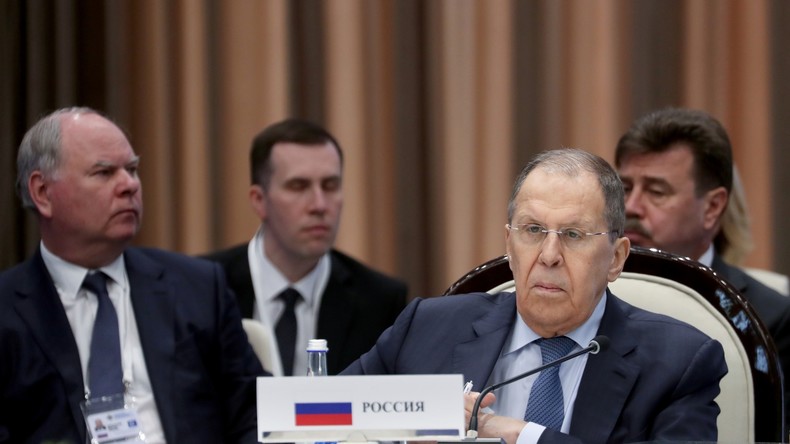Crise en Serbie : Lavrov met en garde l'Occident contre toute tentative de révolution de couleur