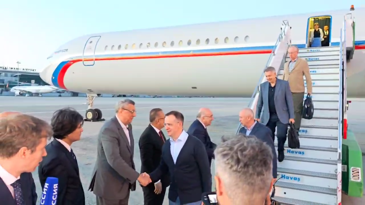 Pourparlers de paix russo-ukrainiens : la délégation russe est arrivée à Istanbul