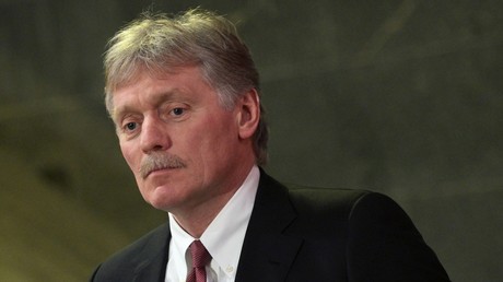Dmitri Peskov: Moscou fixera les dates du prochain round de négociations avec Kiev après l’examen des projets de mémorandums échangés